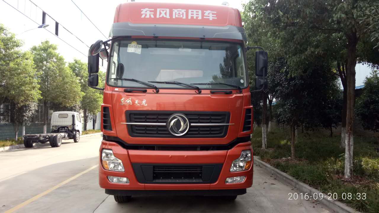 天龙国五22吨散装饲料运输车