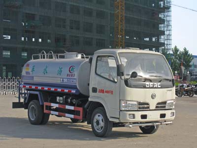 程力威牌CLW5041GSS4型洒水车 